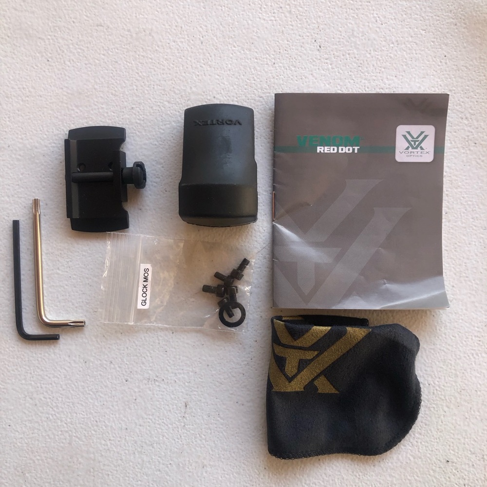 Vortex red dot optics